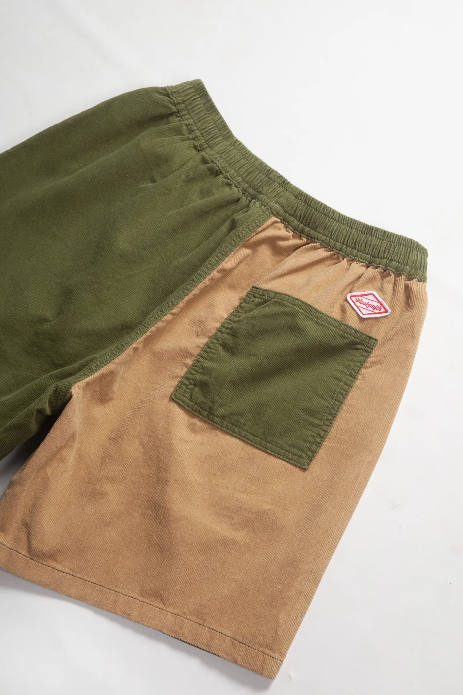 Blacksmith - Corduroy Easy Shorts - Olive/Tan - Image 5