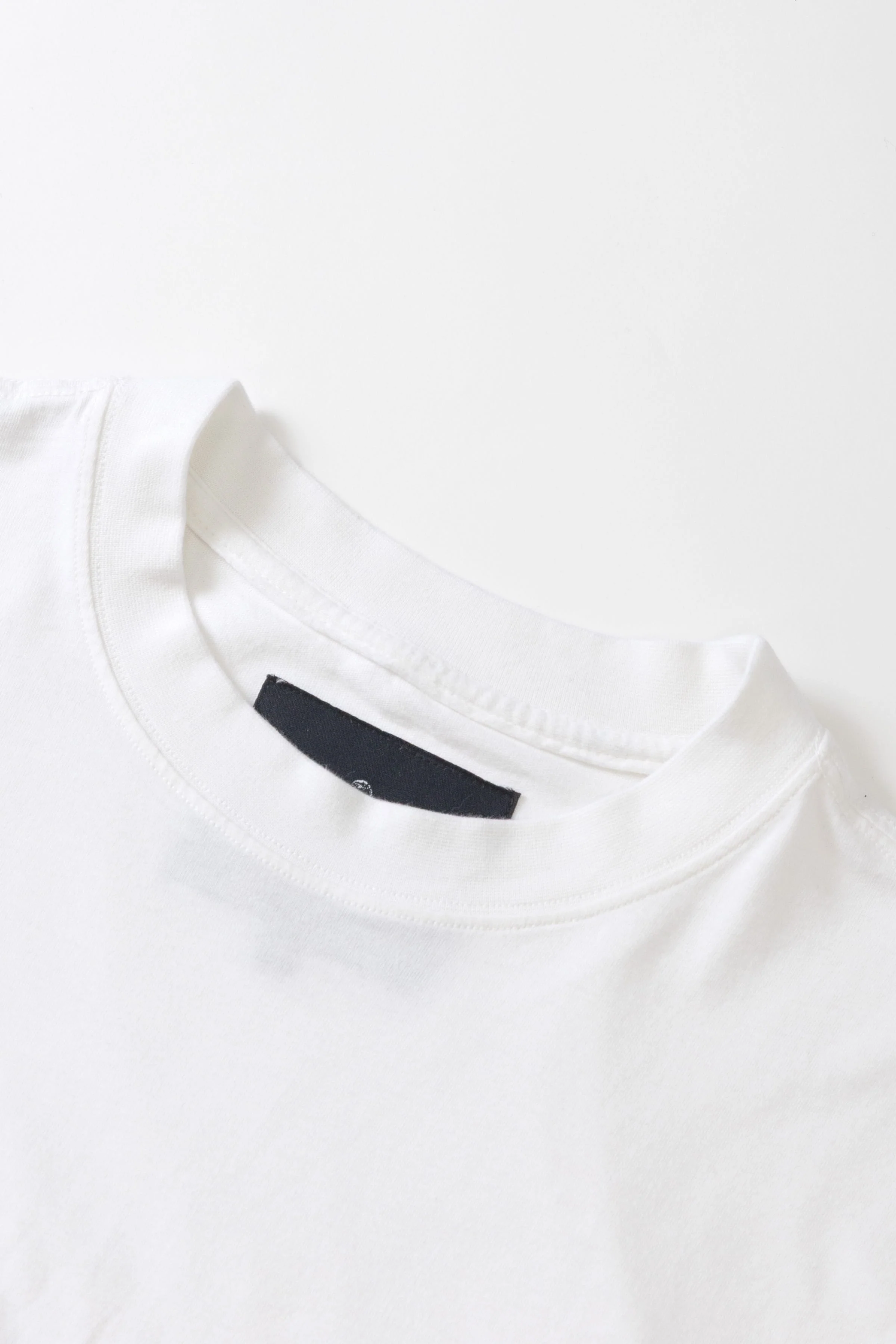 Earth People - Dots Tee - White - Image 2