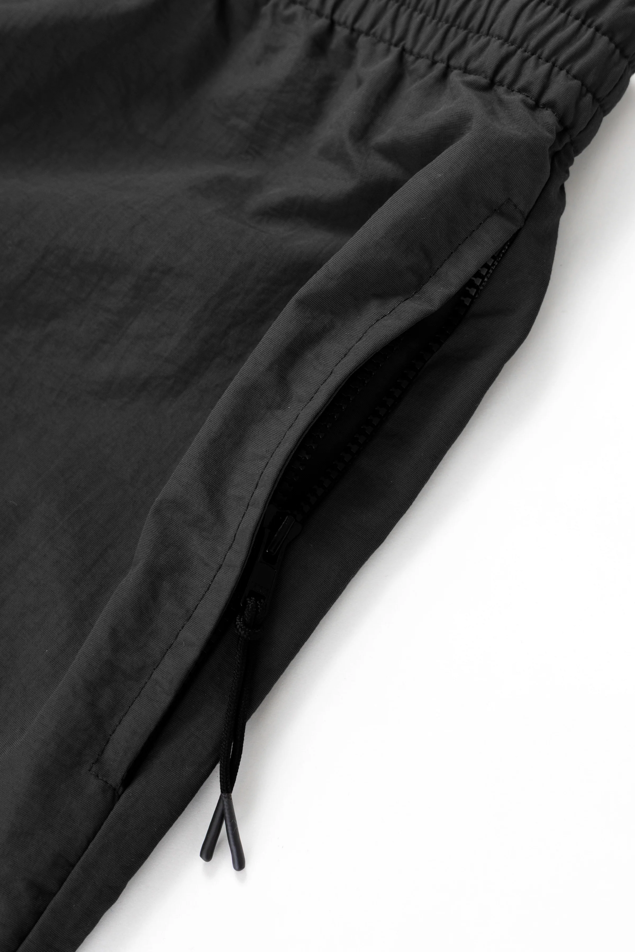 Larriet - Rec Shorts - Black - Image 4